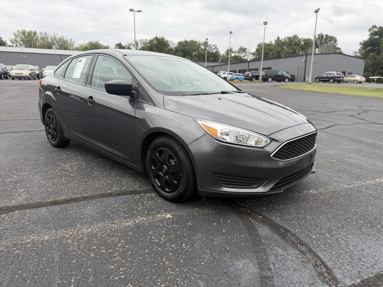 Ford Focus S Sedan 2018