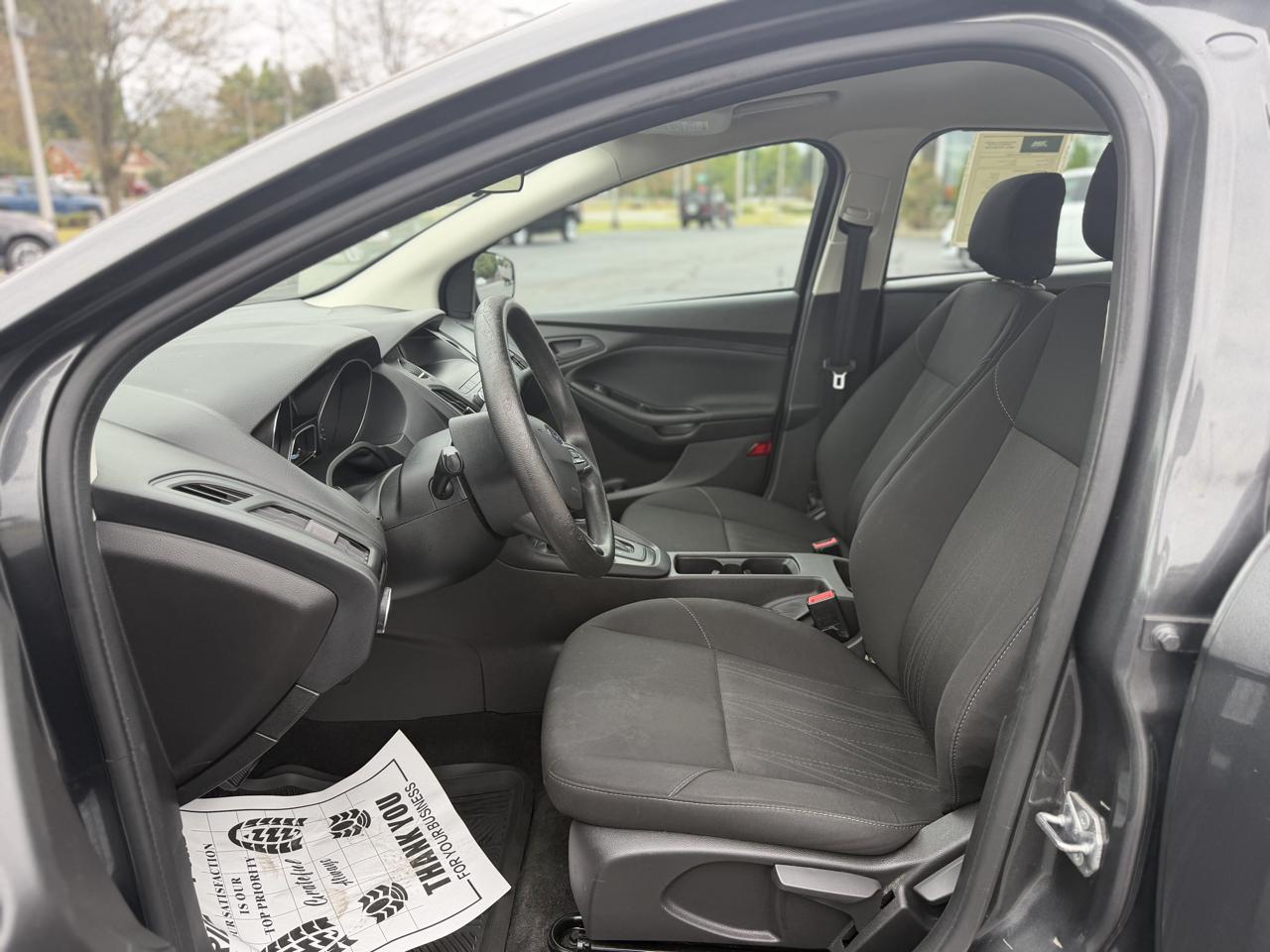 Ford Focus S Sedan 2018
