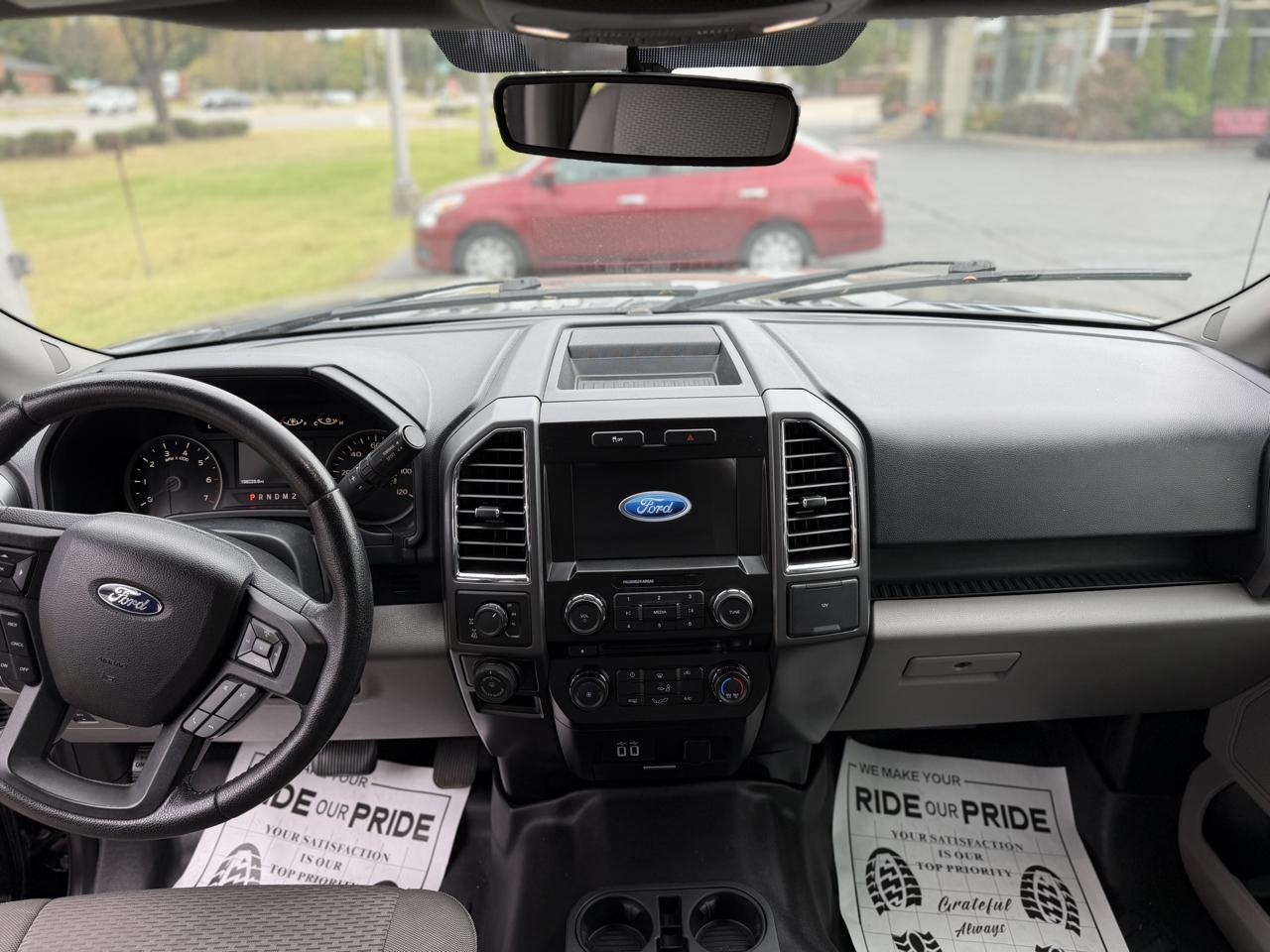 Ford F-150 XLT SuperCrew 5.5-ft. Bed 4WD 2016
