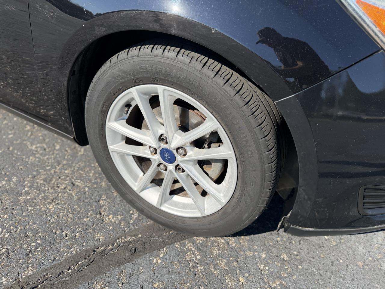 Ford Focus SE Hatch 2016