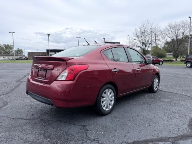 Nissan Versa 1.6 S 5M 2019