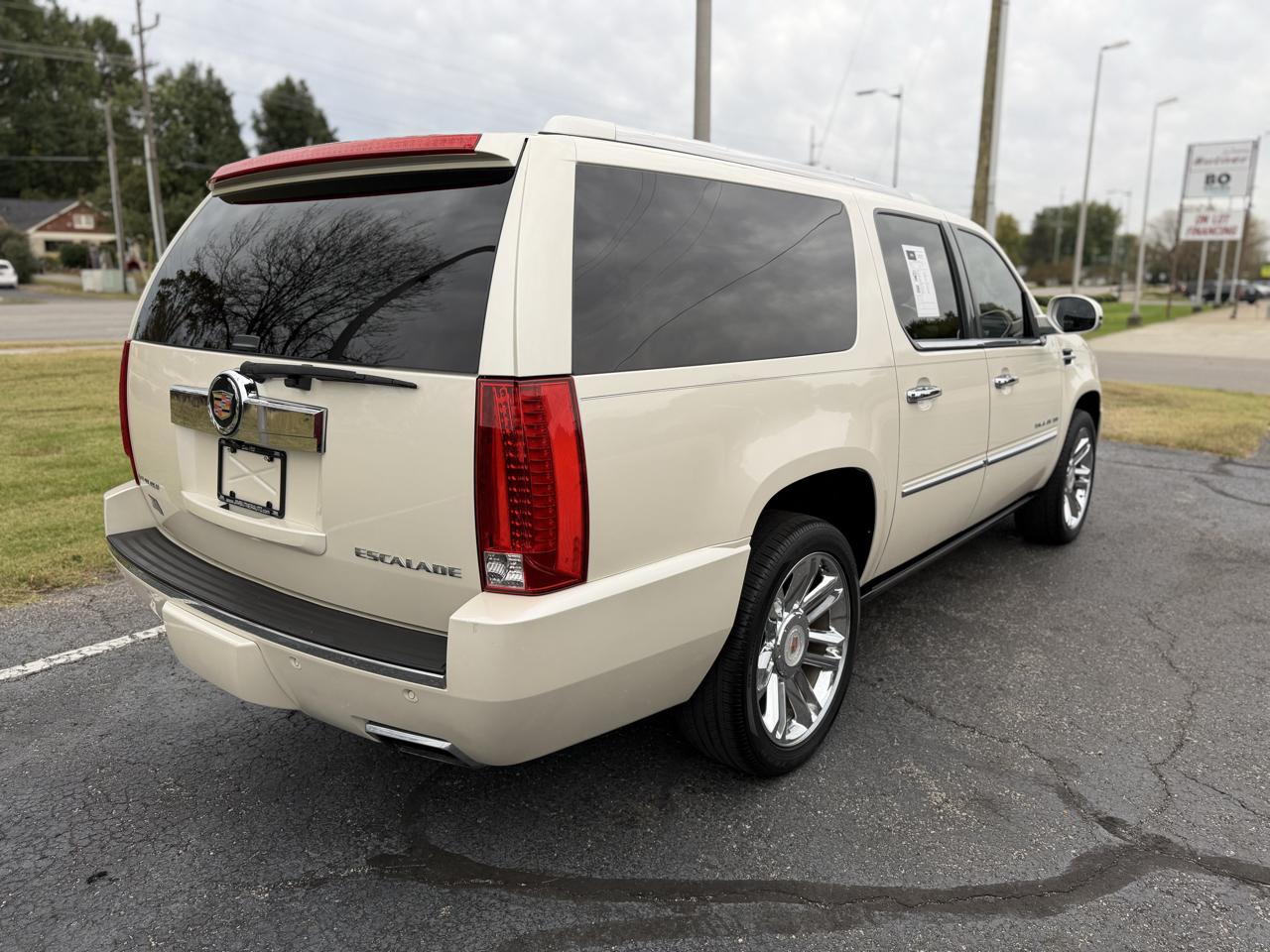 Cadillac Escalade ESV 2WD Platinum 2013