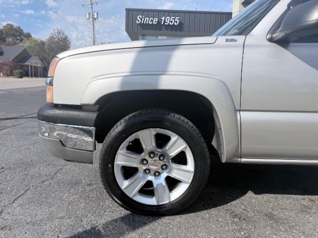 Chevrolet Silverado 1500 Ext. Cab Short Bed 4WD 2004