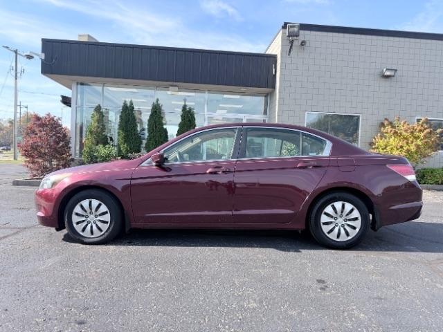 Honda Accord LX sedan AT 2010