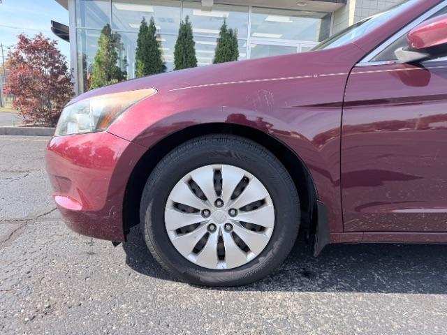 Honda Accord LX sedan AT 2010
