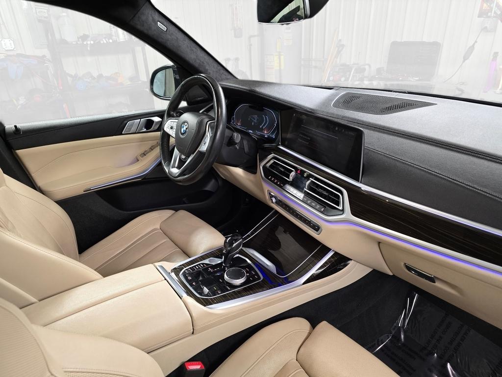 2021 BMW X7 40i - Photo 7