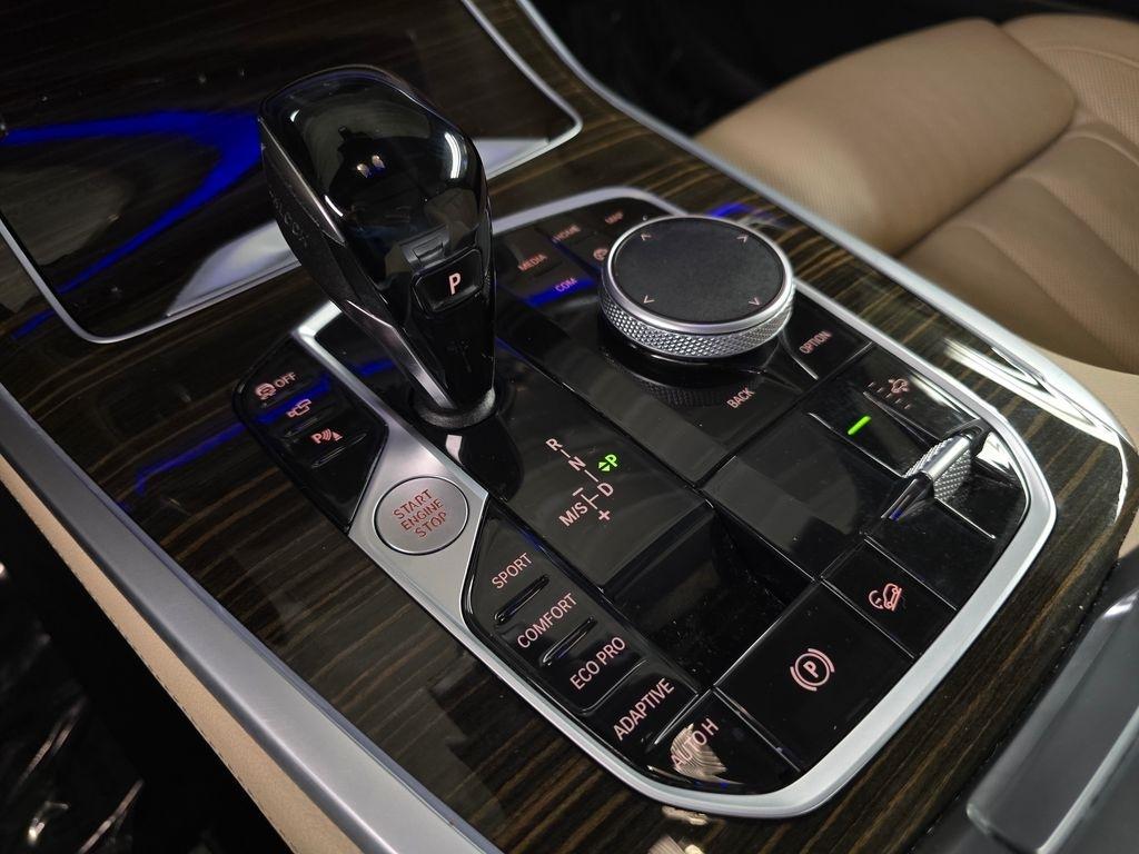 2021 BMW X7 40i - Photo 13