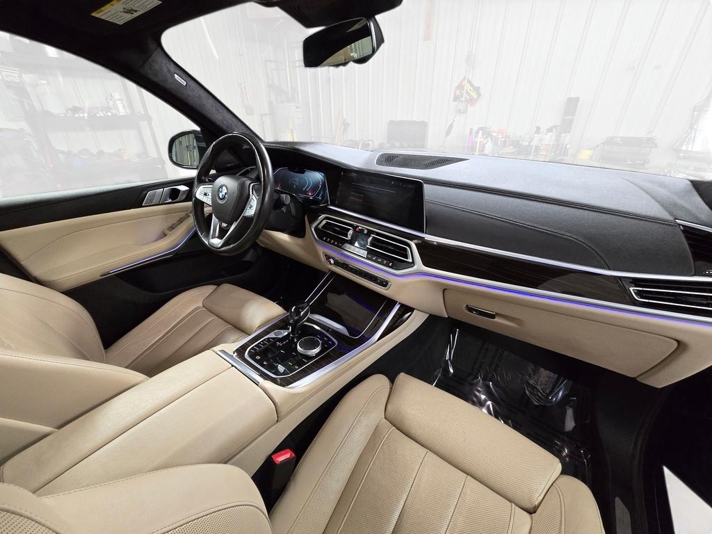 2021 BMW X7 40i - Photo 35