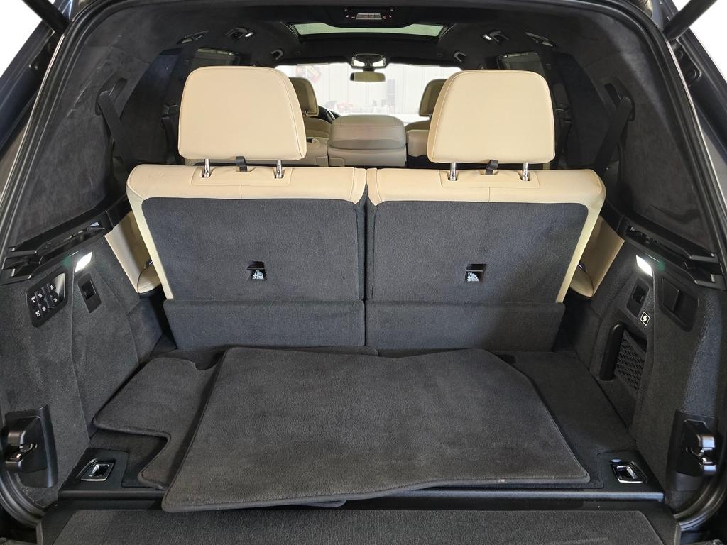 2021 BMW X7 40i - Photo 41