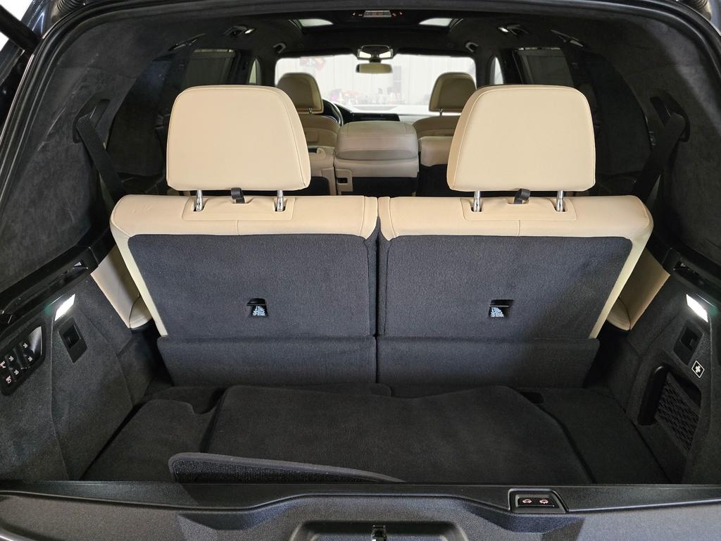 2021 BMW X7 40i - Photo 46