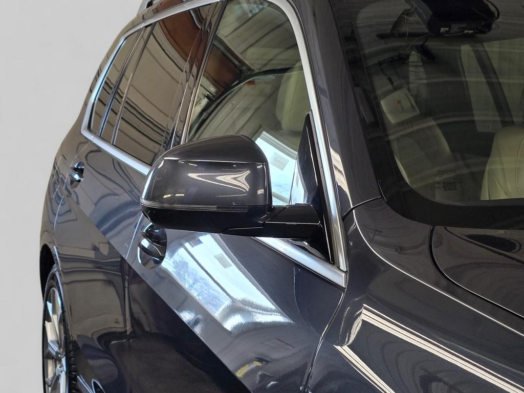 2021 BMW X7 40i - Photo 83