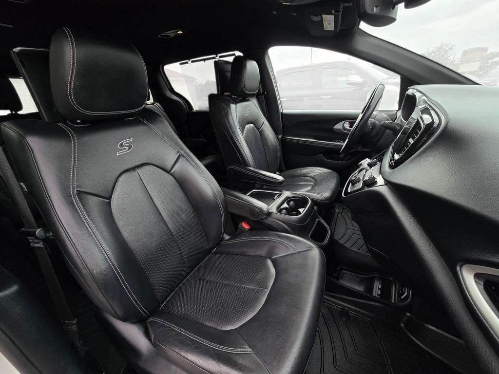 2020 Chrysler Pacifica Touring L Plus - Photo 6