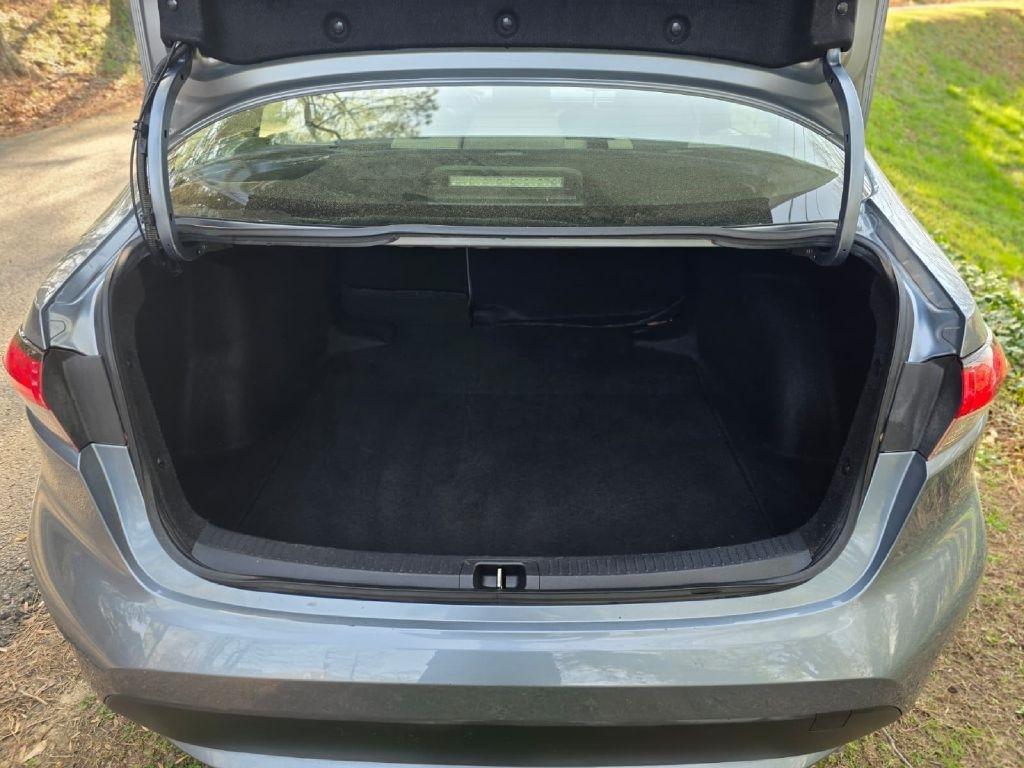 Toyota Corolla LE 2022