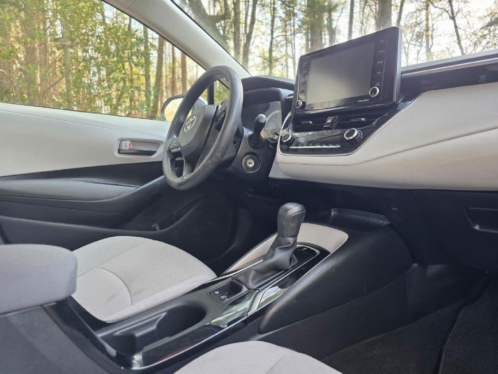 Toyota Corolla LE 2022