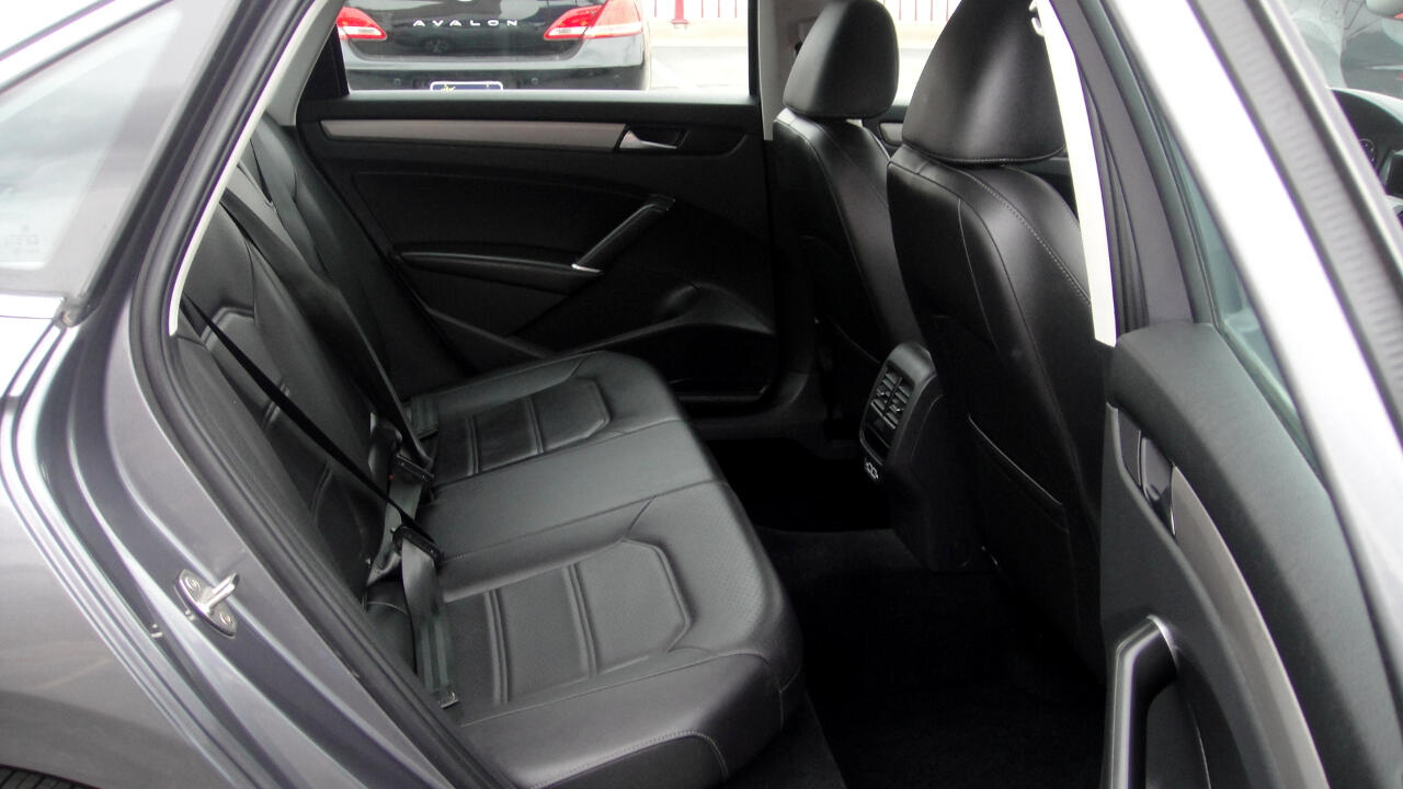 Volkswagen Passat SE 2021