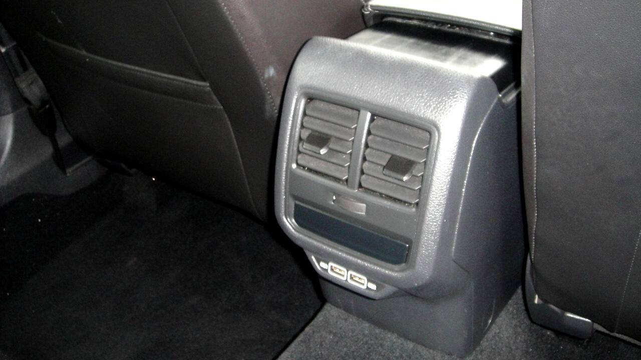 Volkswagen Passat SE 2021