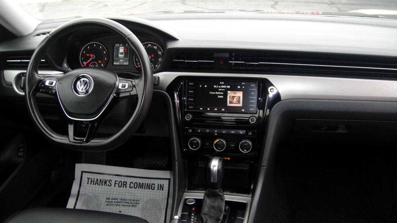 Volkswagen Passat SE 2021