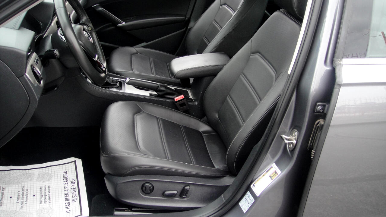 Volkswagen Passat SE 2021
