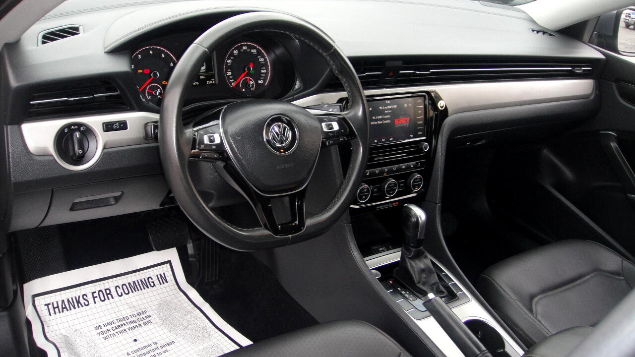 Volkswagen Passat SE 2021