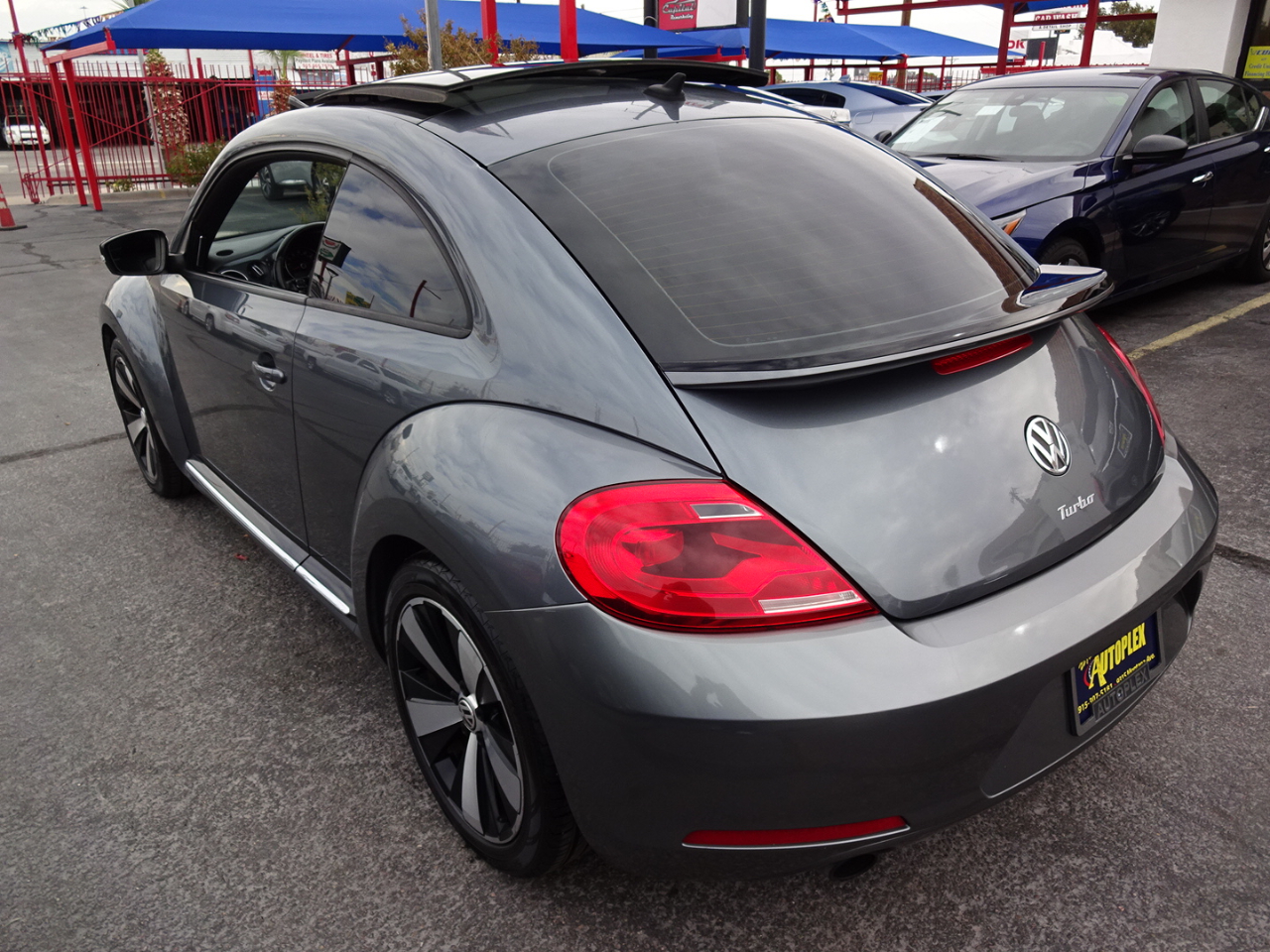 Volkswagen Beetle 2.0T Turbo 2012