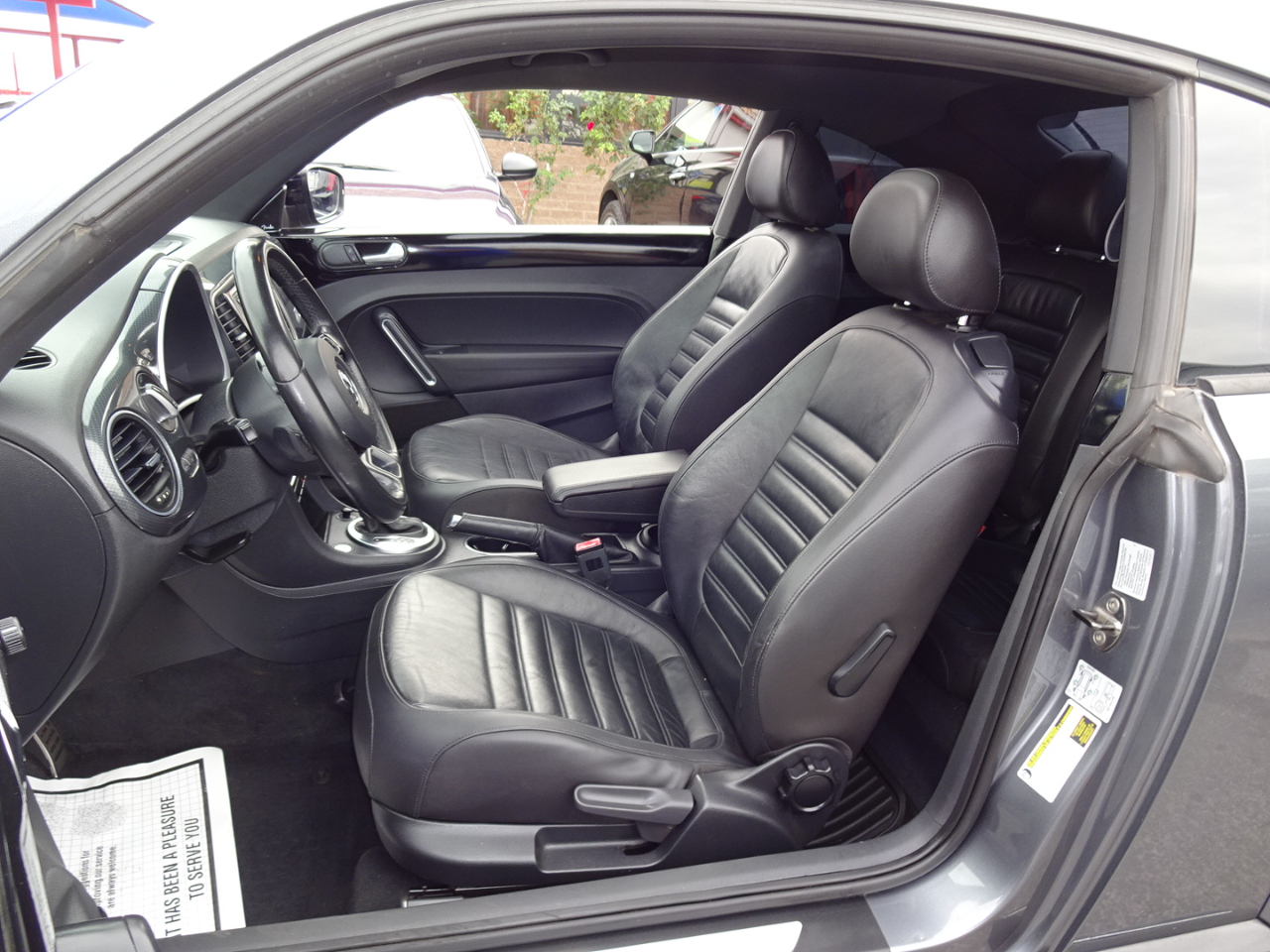 Volkswagen Beetle 2.0T Turbo 2012
