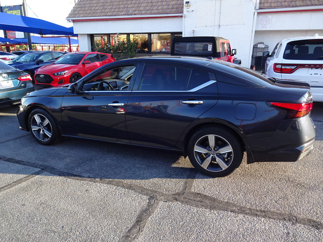 Nissan Altima 2.5 SV 2022