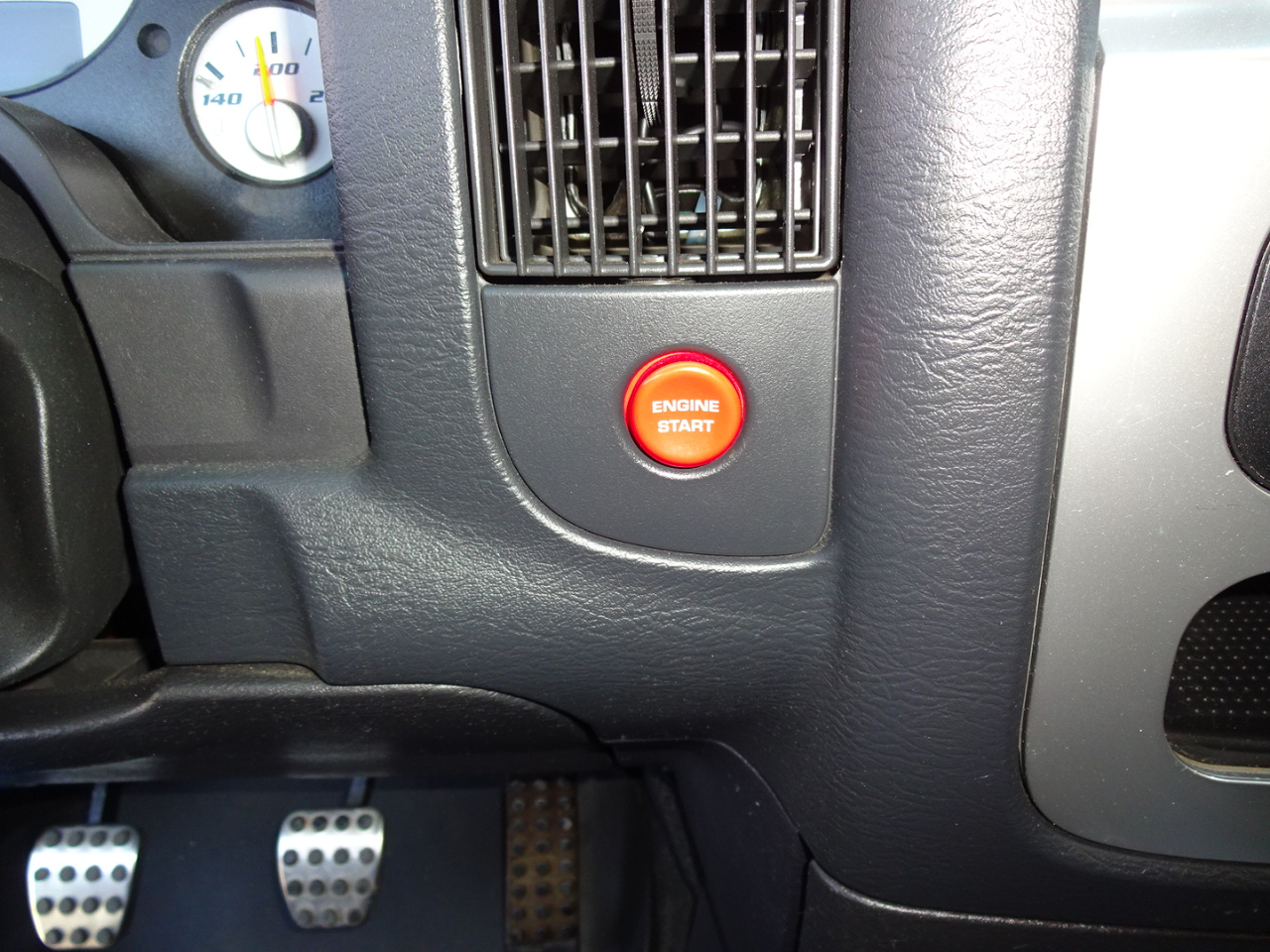 Dodge Ram 1500 SRT-10 Quad Cab 2WD 2005