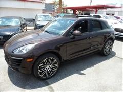 2016 Porsche Macan 