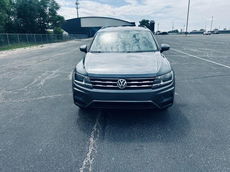 Volkswagen Tiguan S 2018