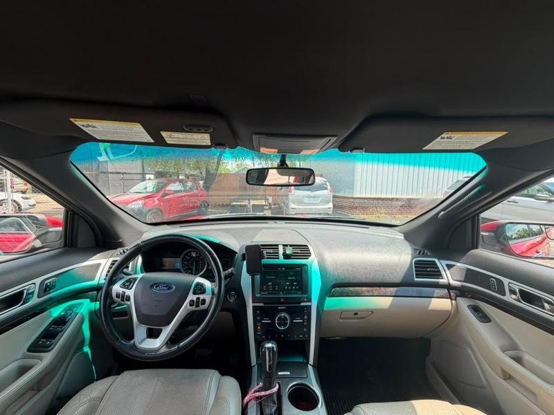 Ford Explorer Limited 4WD 2012