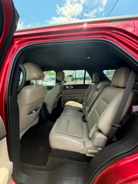 Ford Explorer Limited 4WD 2012