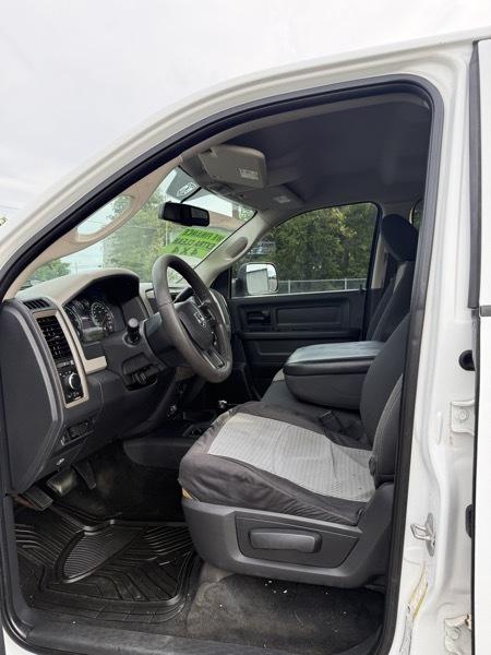 RAM 2500 ST Crew Cab SWB 4WD 2012