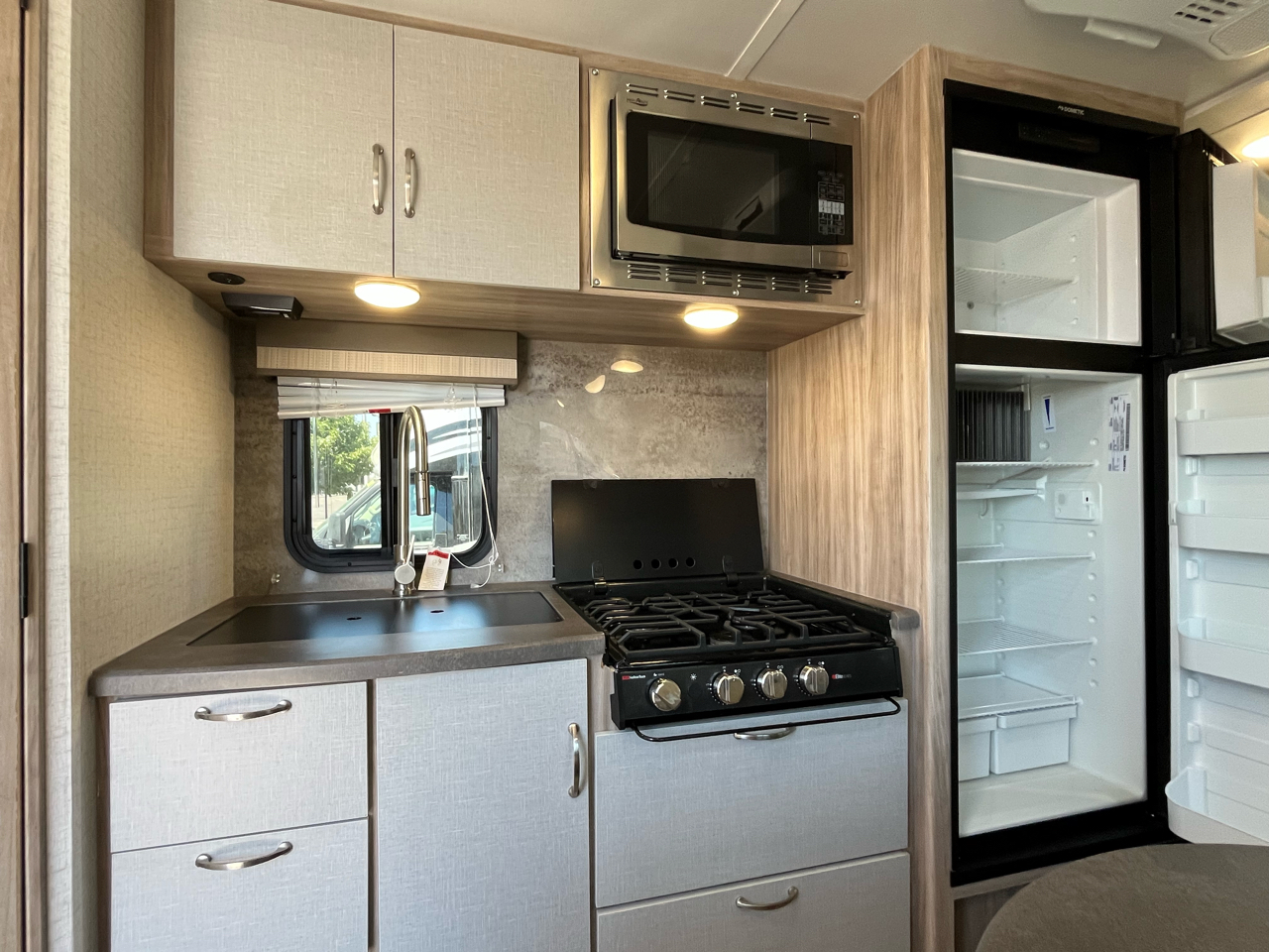 Winnebago Micro Minnie  2022 Winnebago Micro Minnie  2022