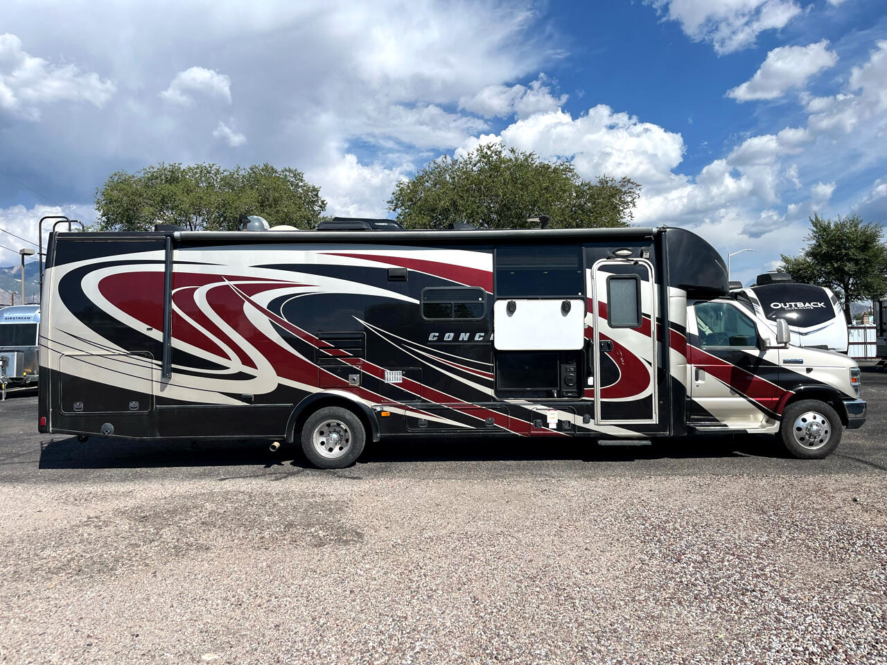Coachmen Concord  2016 Coachmen Concord  2016