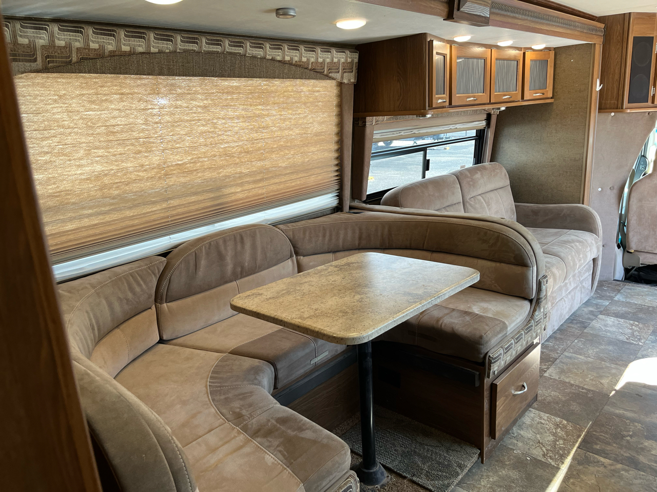 Coachmen Concord  2016 Coachmen Concord  2016