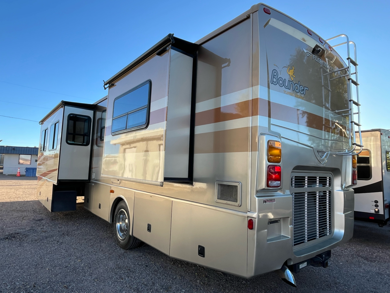 Fleetwood Bounder  2006