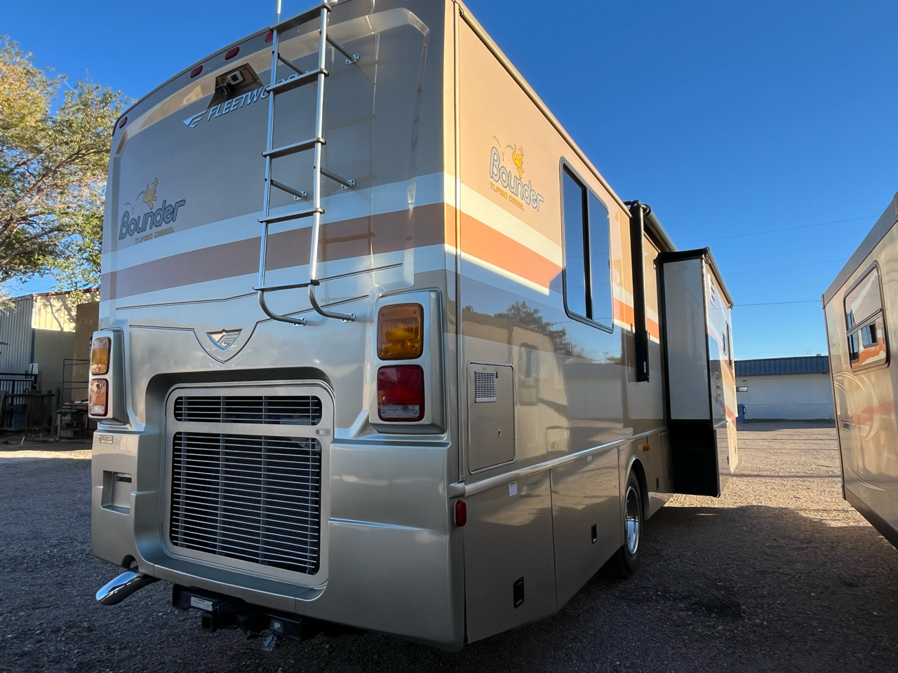 Fleetwood Bounder  2006