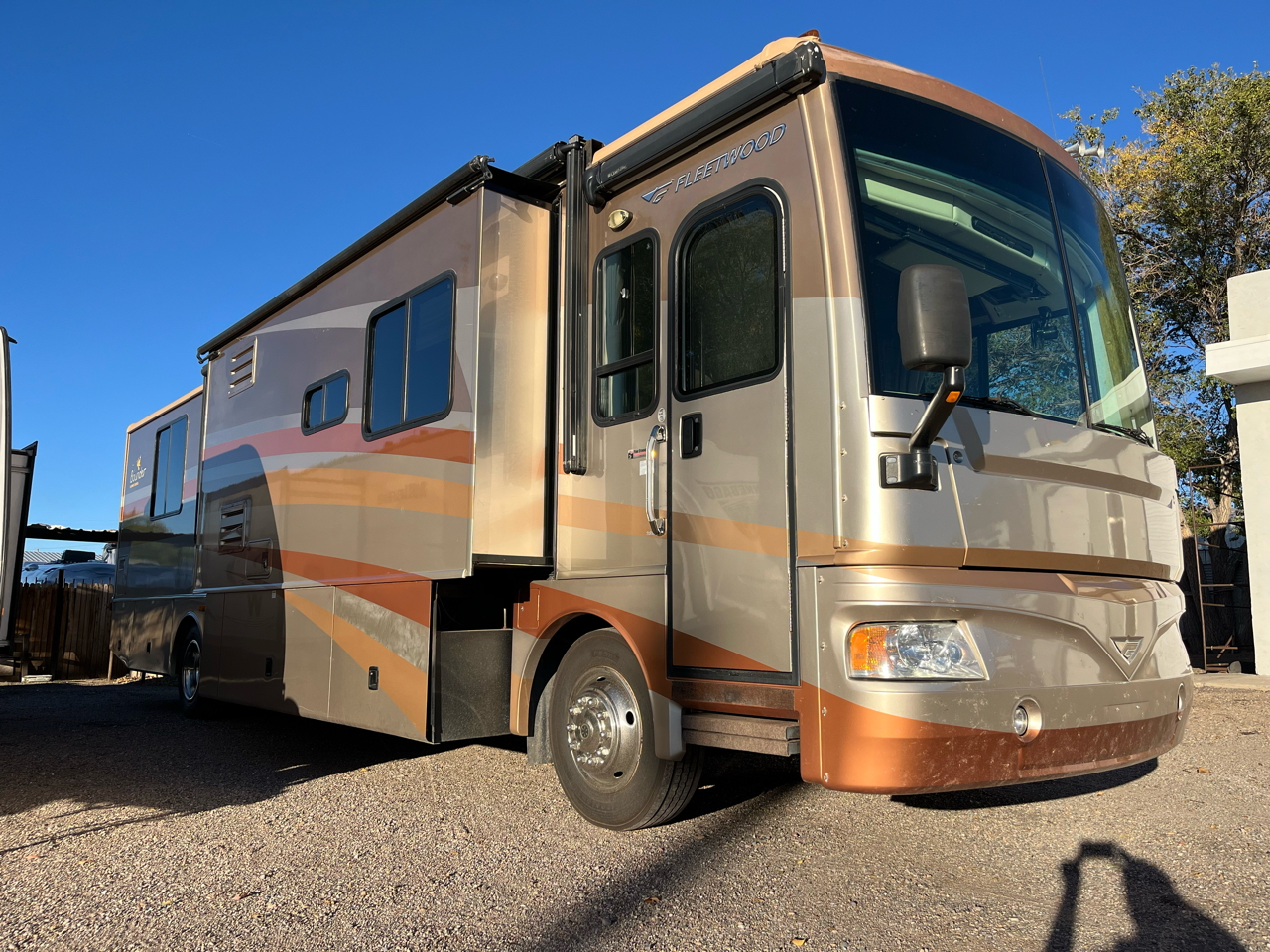 Fleetwood Bounder  2006