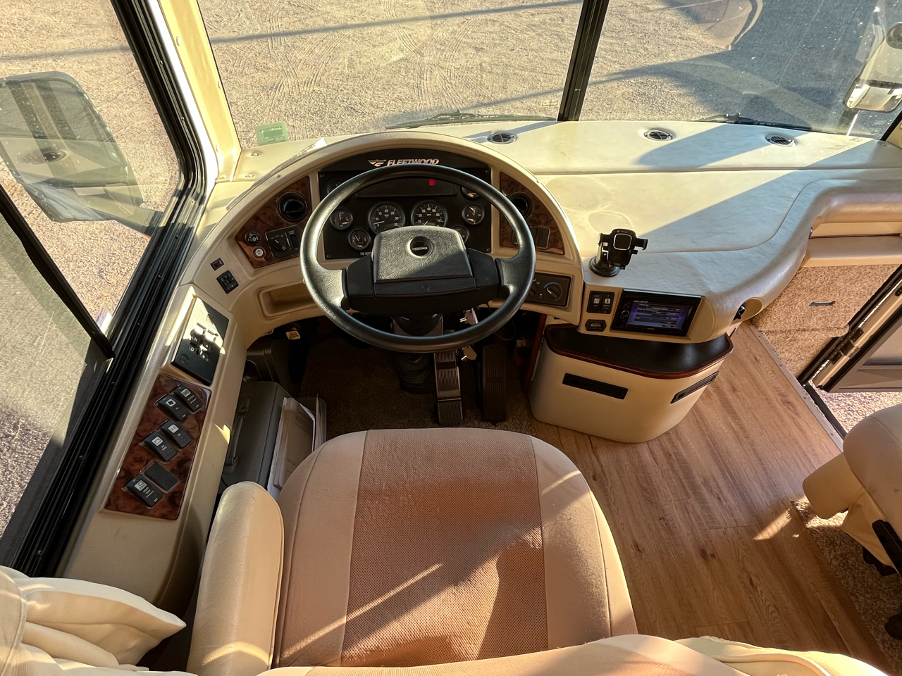 Fleetwood Bounder  2006