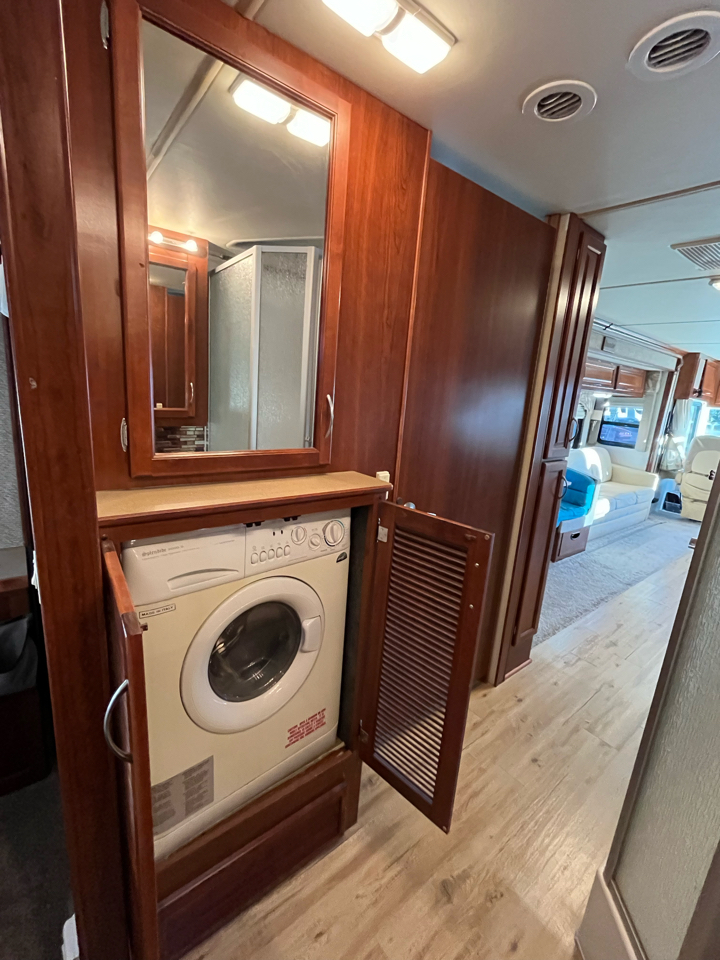 Fleetwood Bounder  2006