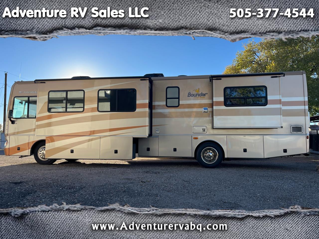 2006 Fleetwood Bounder 38N 300HP Diesel