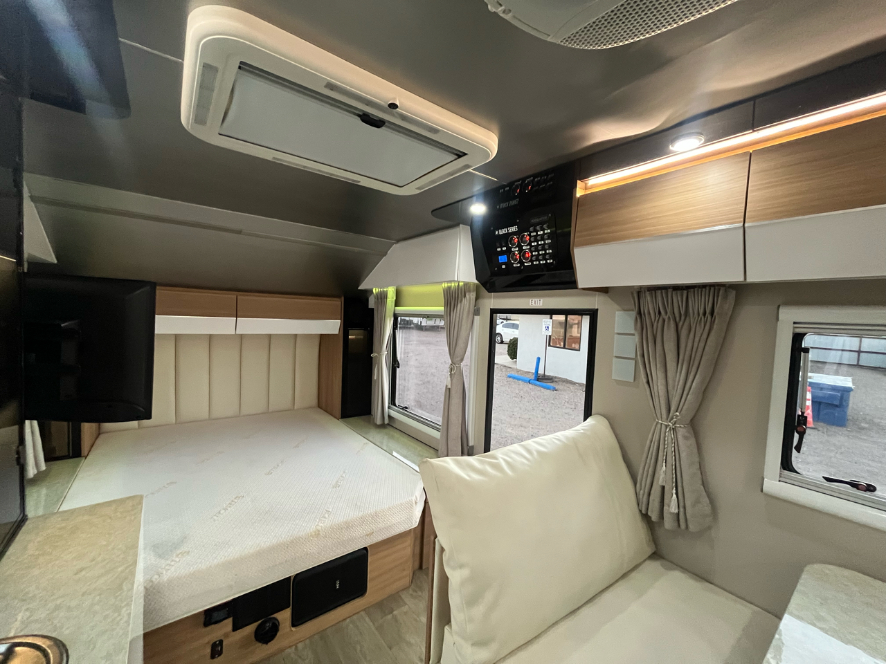 Black Series HQ19  2024