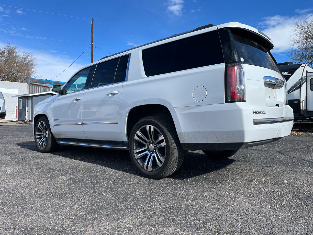 GMC Yukon XL Denali 4WD 2018