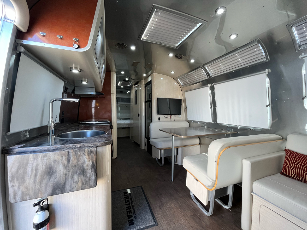Airstream International  2017