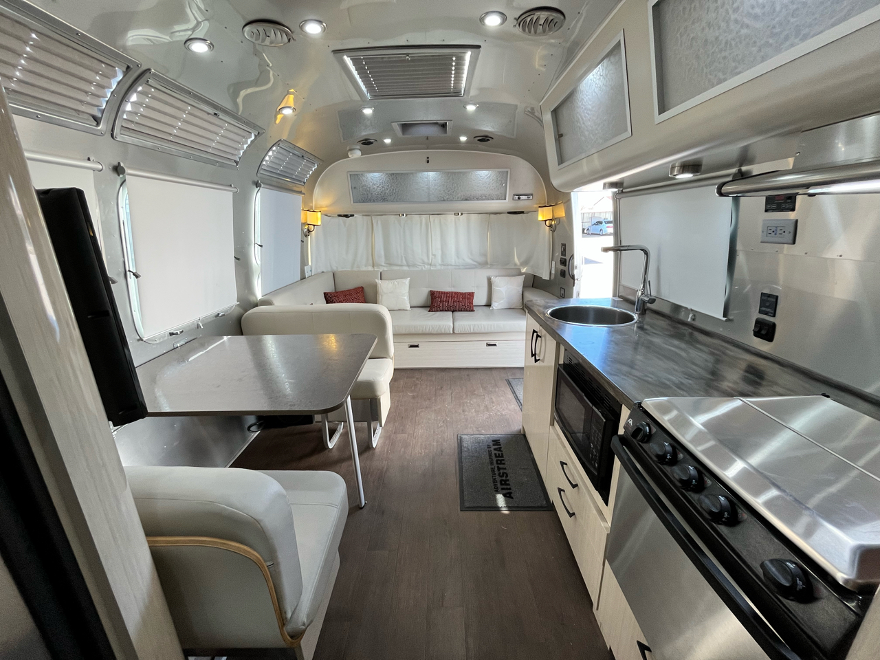 Airstream International  2017