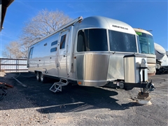2017 Airstream International 