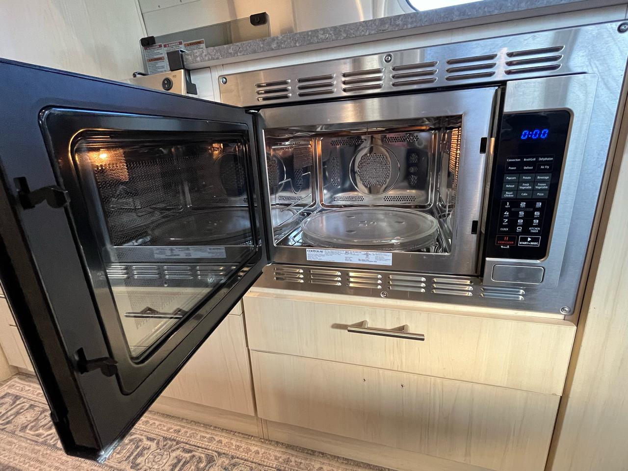 Airstream Flying Cloud  2022