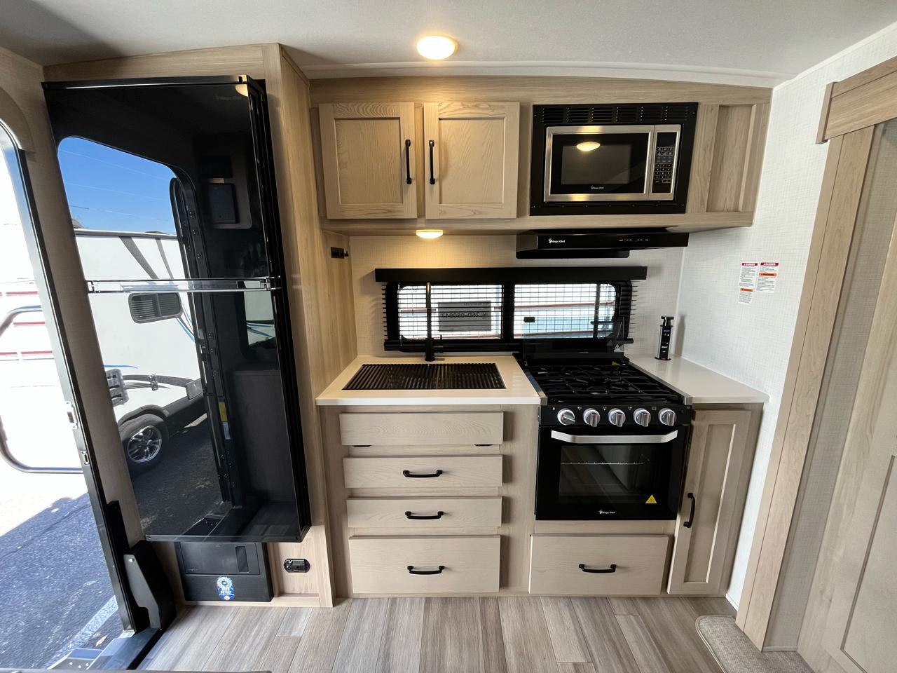 Forest River Flagstaff  2024