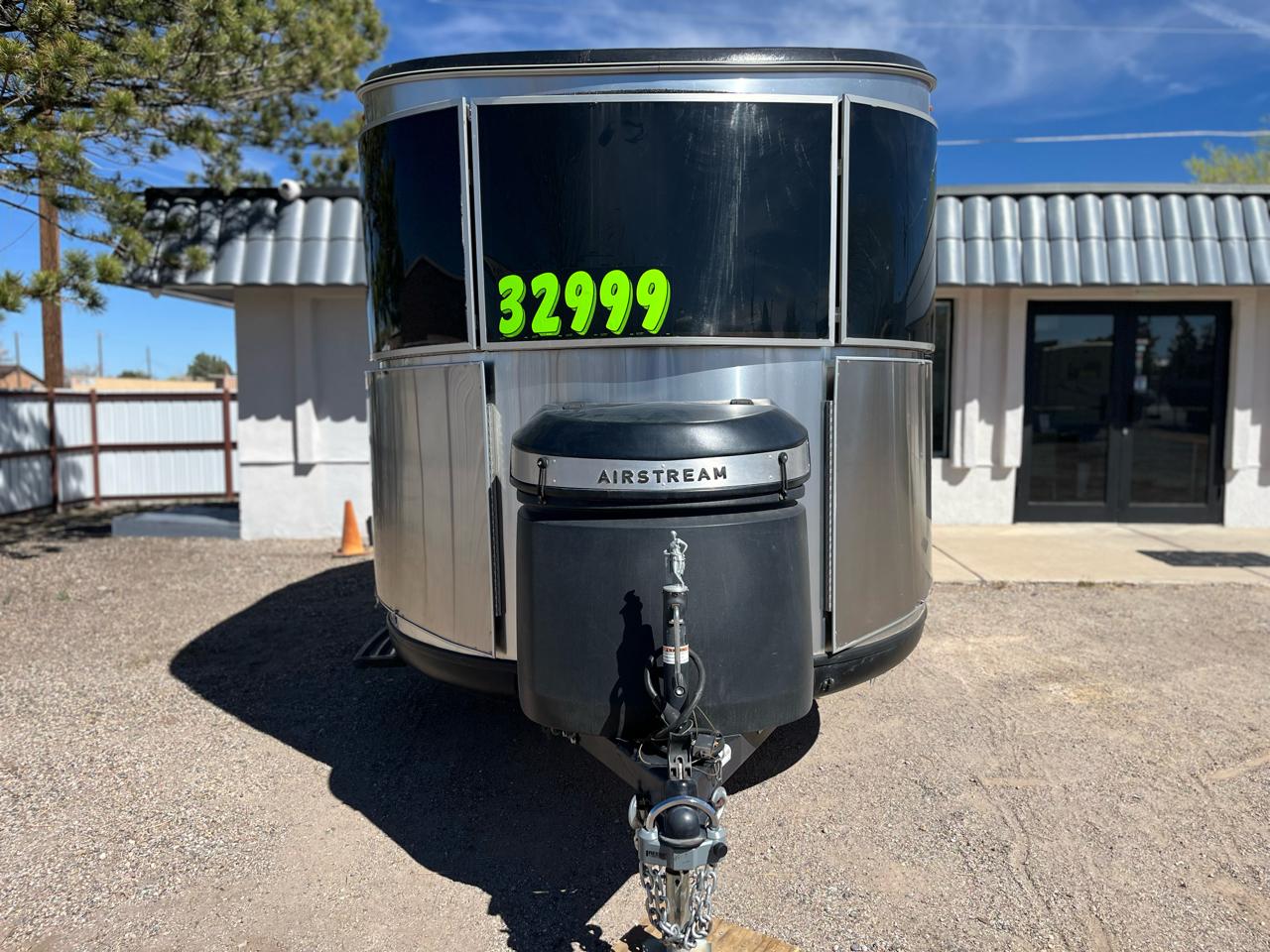 Airstream Basecamp  2021