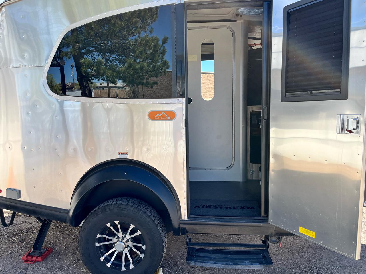 Airstream Basecamp  2021